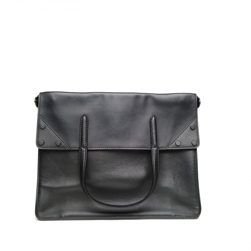 FENDI 黑色牛皮flip大號logo肩帶斜跨包-2