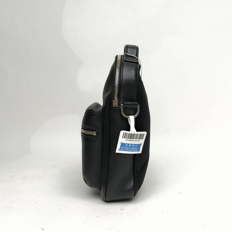 DIOR 黑色牛皮銀扣2018Atelier斜挎包-1