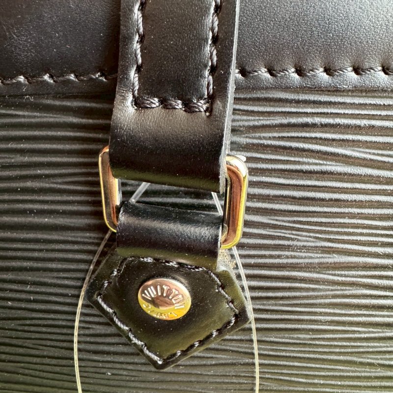 😍現在最流行 LV 黑色EPI 超百搭雙肩包-7