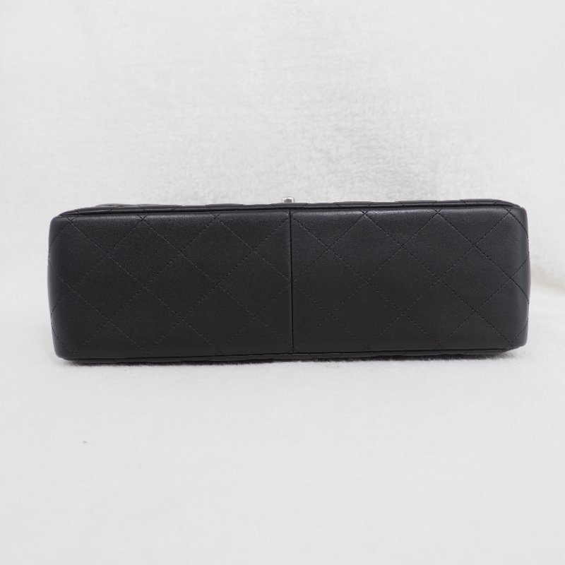 Chanel CF30 jumbo Classic flap 香奈兒黑色銀扣羊皮翻蓋包-12