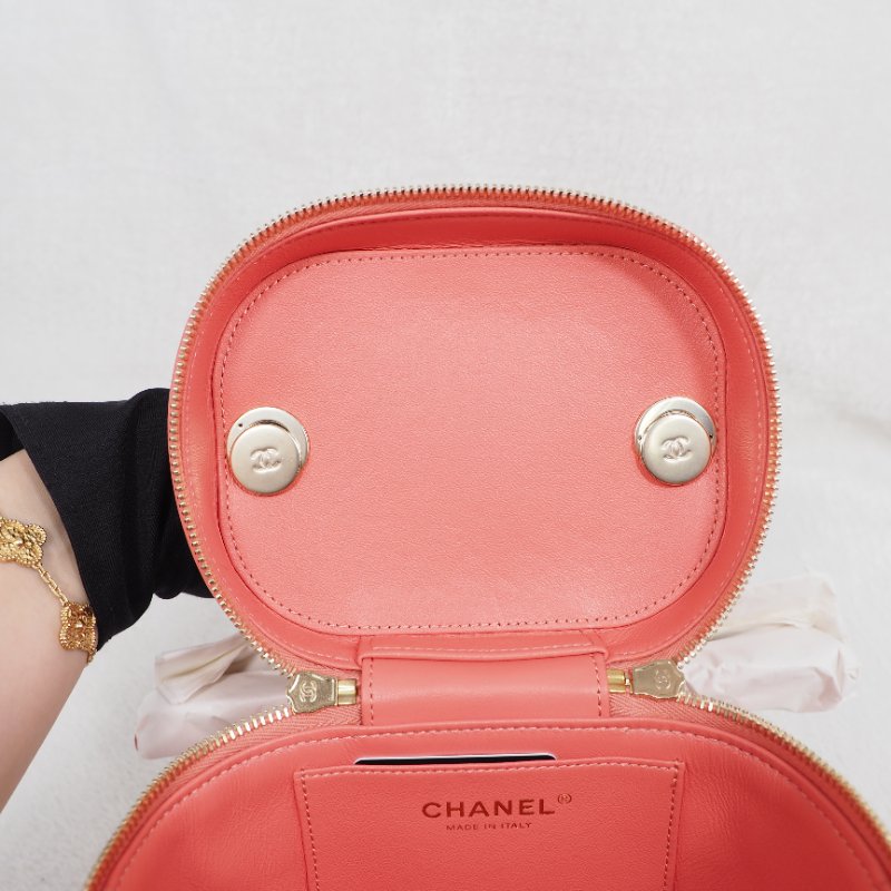 Chanel Trendy CC Vanity Case 香奈兒蜜桃粉金牌化妝盒子包-13
