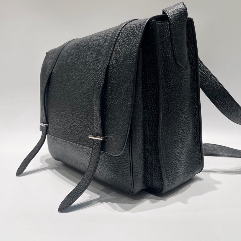 Hermes Steve 黑色內拼藍 TC皮 銀扣 框R刻 翻蓋斜挎包 尺寸:37*27*11cm-3