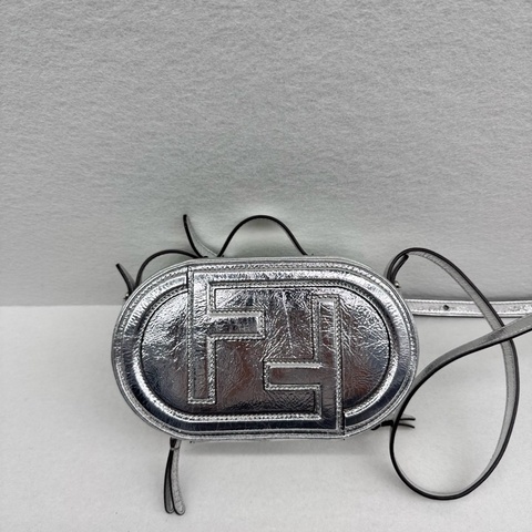 Fendi 銀色單肩包