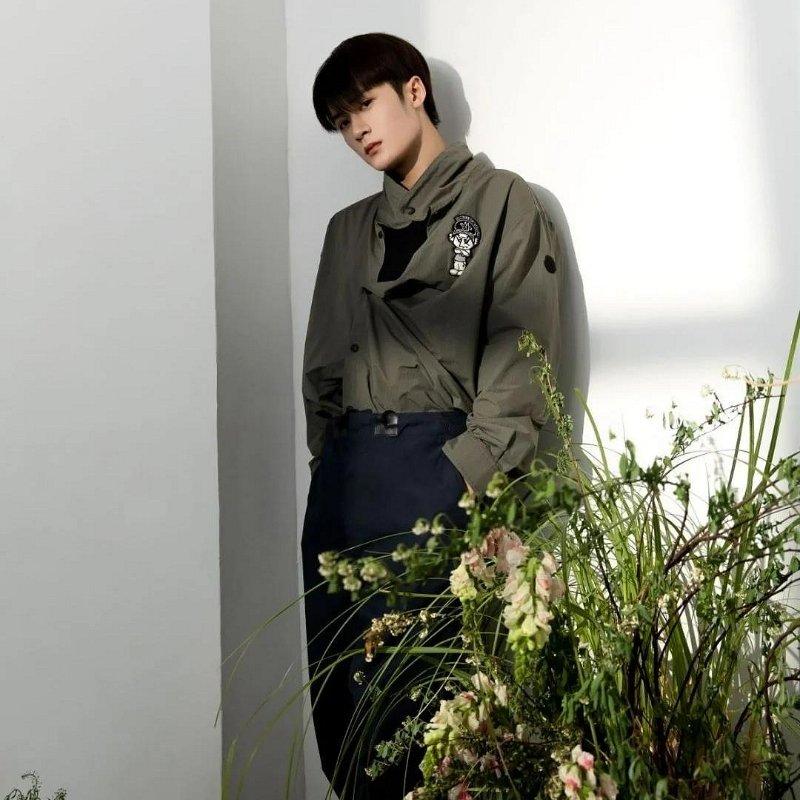 💎Han's house精品服飾💎moncler 聯名 1952 尼龍 風衣 外套 襯衫 現貨 L 原價21000-4