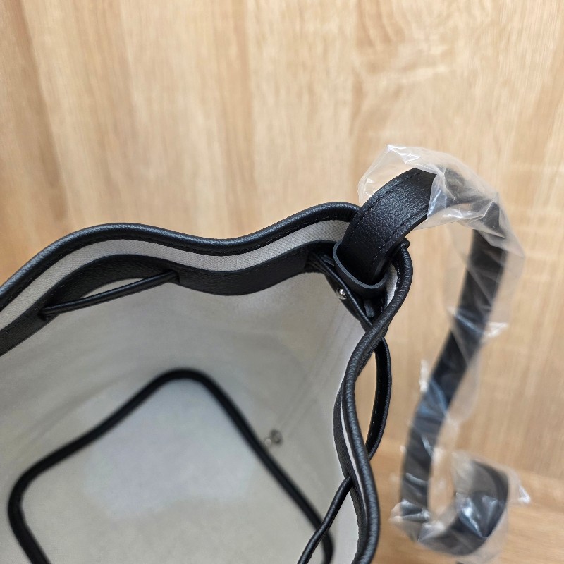 [品況新價甜免等候代購現貨出🥰] Goyard黑老花銀釦Petit Flot Bucket束口斜背水桶包-9