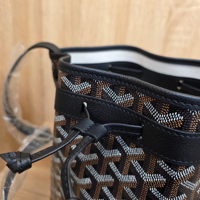 [品況新價甜免等候代購現貨出🥰] Goyard黑老花銀釦Petit Flot Bucket束口斜背水桶包-12