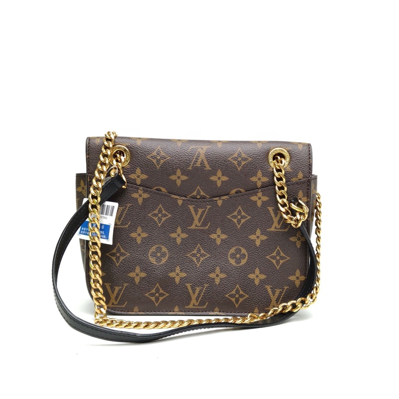 LOUIS VUITTON PASSY鏈條郵差包老花PVC晶片肩背包-2
