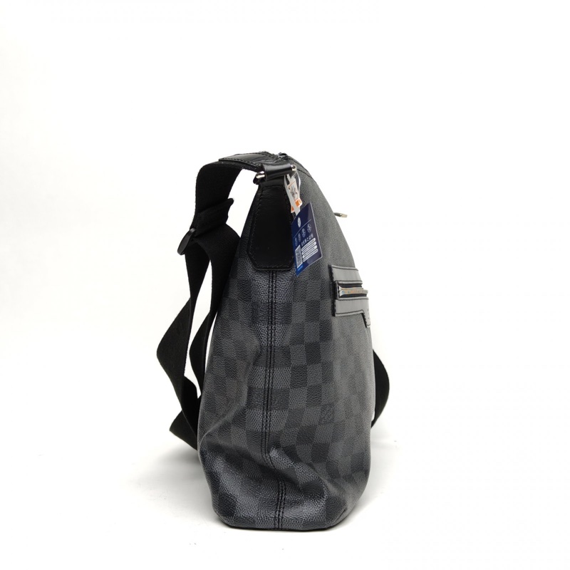 LOUIS VUITTON 黑棋格PVC2012Mick系列單肩斜挎包-1