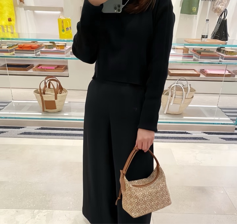 LOEWE羅意威 cubi 飯盒包 底長19-7