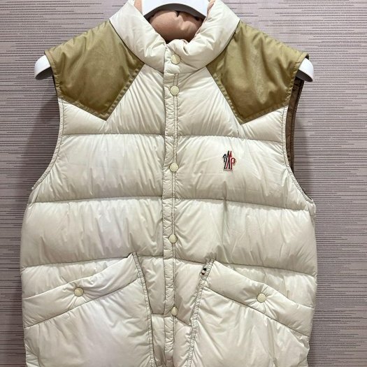 💎Han's house精品服飾💎moncler Veny 滑雪系列 防水 羽絨 背心 外套 現貨 L 原價40300-1
