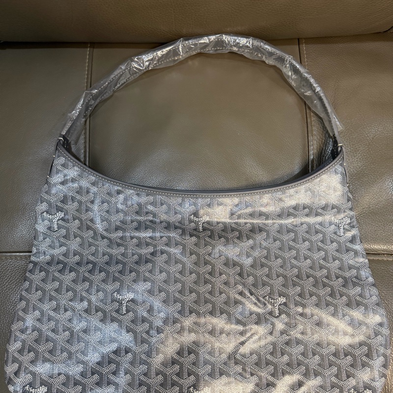 全新 釜山新世界購入轉售Goyard Hobo 灰色 (灰愛心彩繪)-2
