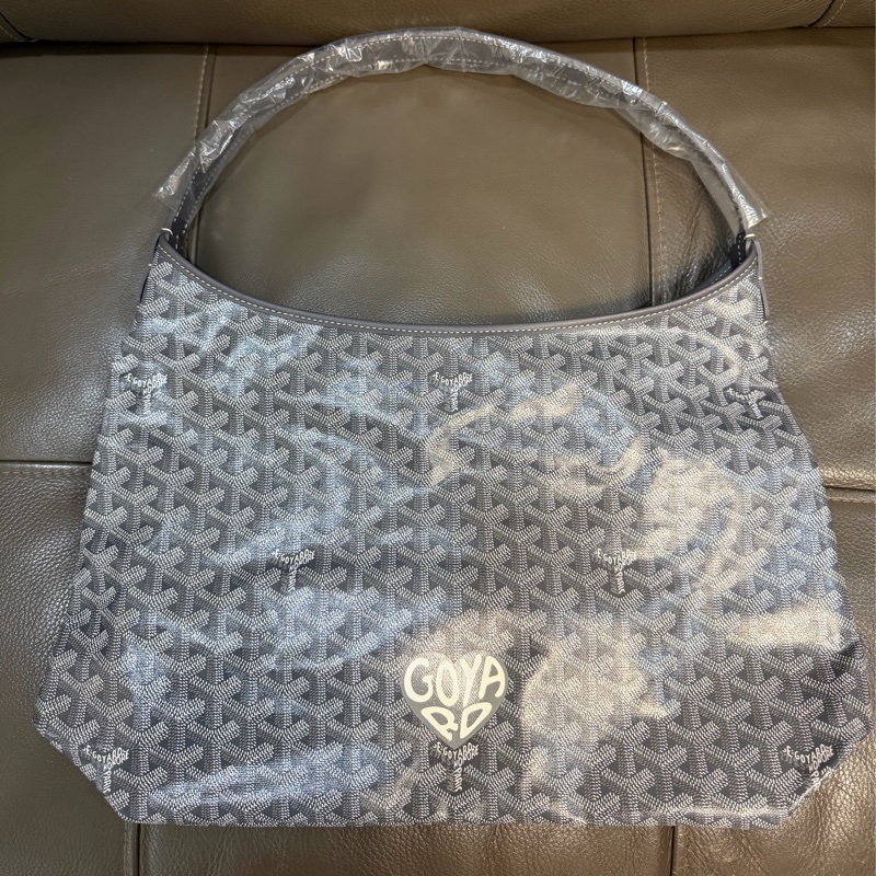 全新 釜山新世界購入轉售Goyard Hobo 灰色 (灰愛心彩繪)-7