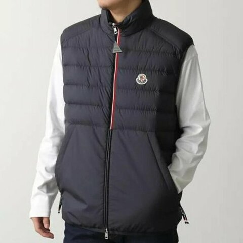 💎Han's house精品服飾💎moncler Rabuons 消光 羽絨 背心 外套 可水手洗 現貨 M