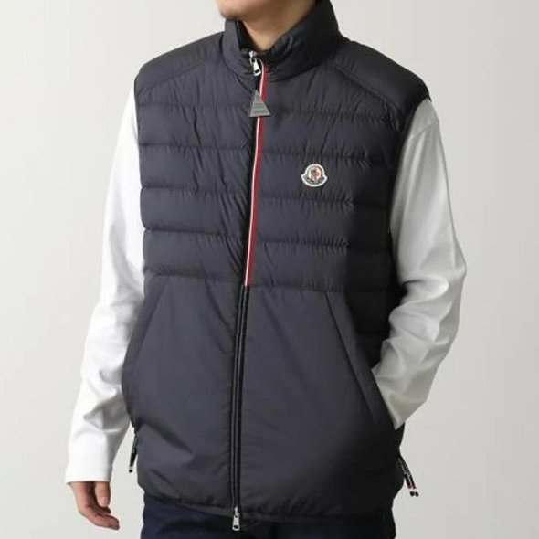 💎Han's house精品服飾💎moncler Rabuons 消光 羽絨 背心 外套 可水手洗 現貨 M-0