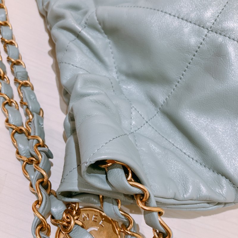 TK2056 Chanel 香奈兒22系列中號單肩包包 Shiny Quilted 22 Medium Calfskin Haze Blue X GHW-8