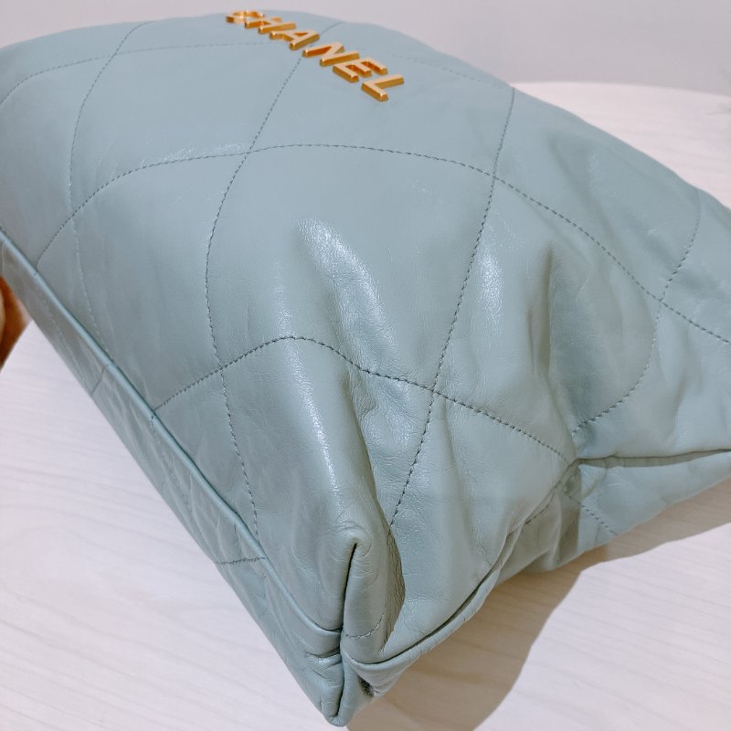 TK2056 Chanel 香奈兒22系列中號單肩包包 Shiny Quilted 22 Medium Calfskin Haze Blue X GHW-31