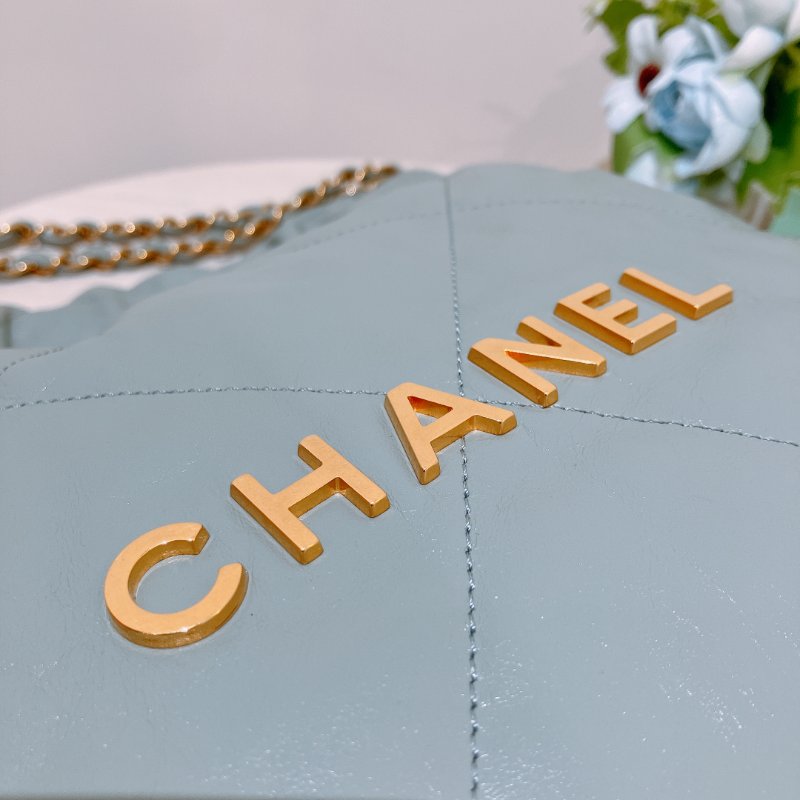 TK2056 Chanel 香奈兒22系列中號單肩包包 Shiny Quilted 22 Medium Calfskin Haze Blue X GHW-35