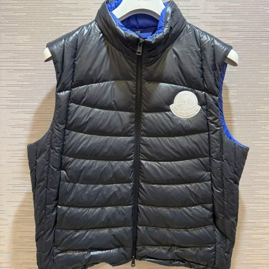 💎Han's house精品服飾💎 moncler Menelao 羽絨 背心 連帽 可藏 可手水洗 義大利製 現貨2 原價42000-1