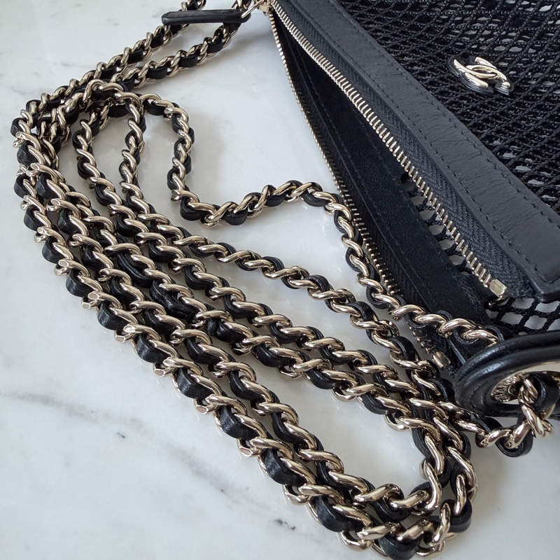 CHANEL✨26S 漁網包鏈條包腋下包 含零錢包卡包 台灣購證 不含皮克敏kitty😆-21