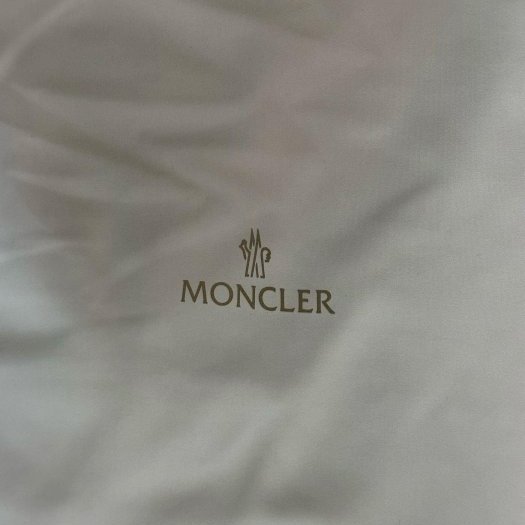 💎Han's house精品服飾💎 moncler Allier 羽絨 連帽 背心 黑牌 可水手洗 現貨 L~XXL 原價40600-7