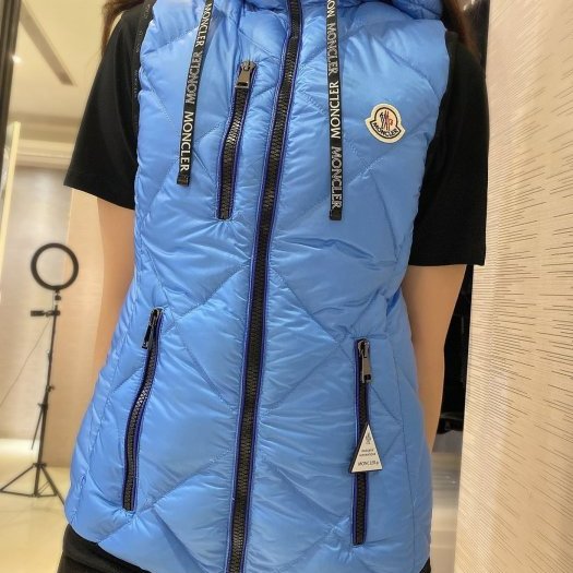 💎Han's house精品服飾💎moncler 羽絨 鵝絨 LOGO 背心 連帽 現貨 S-5