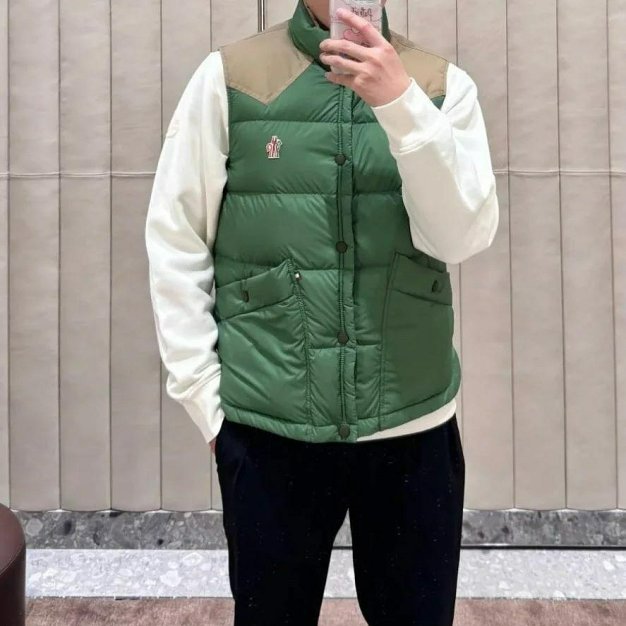 💎Han's house精品服飾💎moncler Veny 滑雪系列 防水 羽絨 背心 可手水洗 現貨4原價40300-1