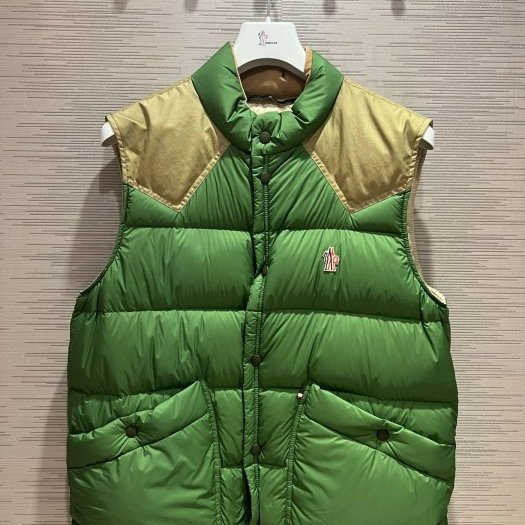 💎Han's house精品服飾💎moncler Veny 滑雪系列 防水 羽絨 背心 可手水洗 現貨4原價40300-4