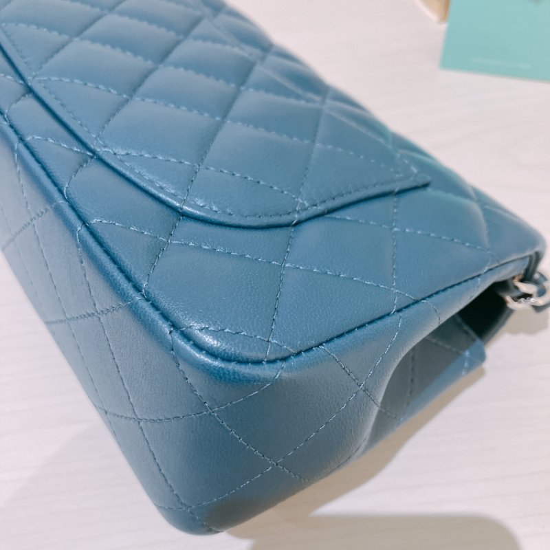TK2058 Chanel 香奈兒小號翻蓋式鍊帶包包 Classic Flap Small 20cm Lambskin Navy x GHW-11