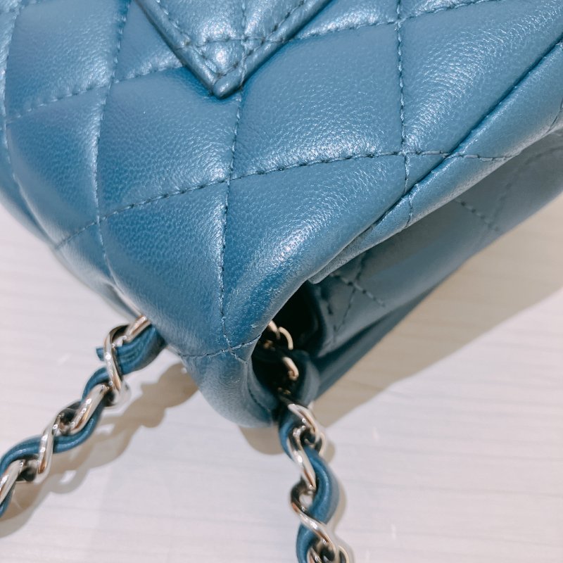 TK2058 Chanel 香奈兒小號翻蓋式鍊帶包包 Classic Flap Small 20cm Lambskin Navy x GHW-13