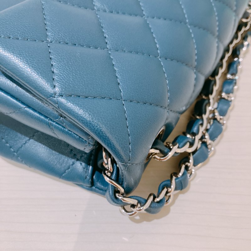 TK2058 Chanel 香奈兒小號翻蓋式鍊帶包包 Classic Flap Small 20cm Lambskin Navy x GHW-29