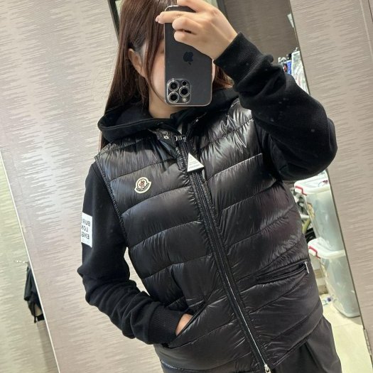 💎Han's house精品服飾💎MONCLER Gui 羽絨 背心 黑 可手水洗 現貨 2 原價34000-4