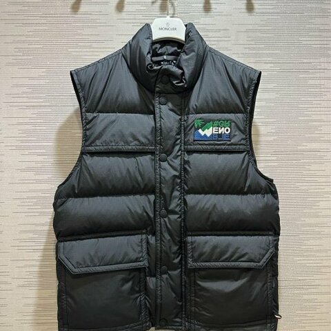 💎Han's house精品服飾💎moncler Veny 滑雪系列 防水 羽絨 背心 外套 可手水洗 現貨 L ~ XL 原價40300