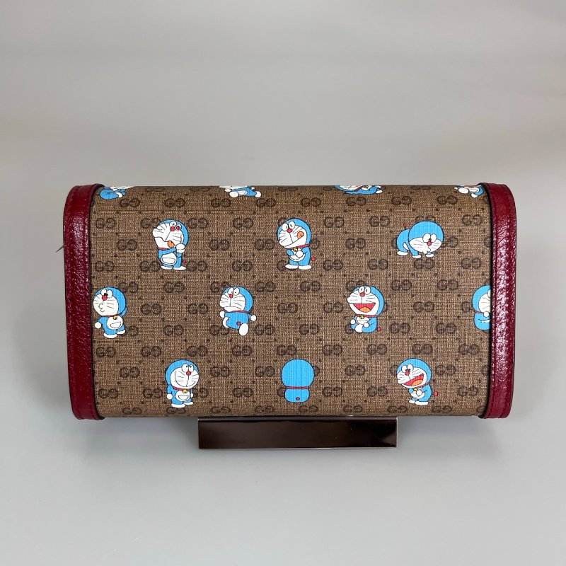 GUCCI 647786 老花多啦A夢扣式掀蓋長夾-1
