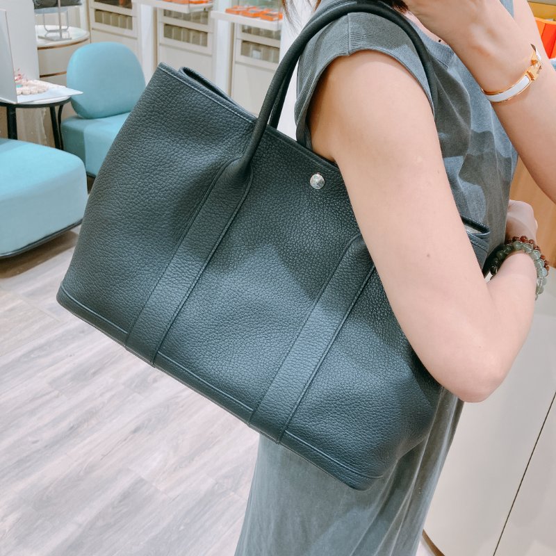 TK2059 Hermes Garden Party 36 TC Noir x PHW Stamp D-1