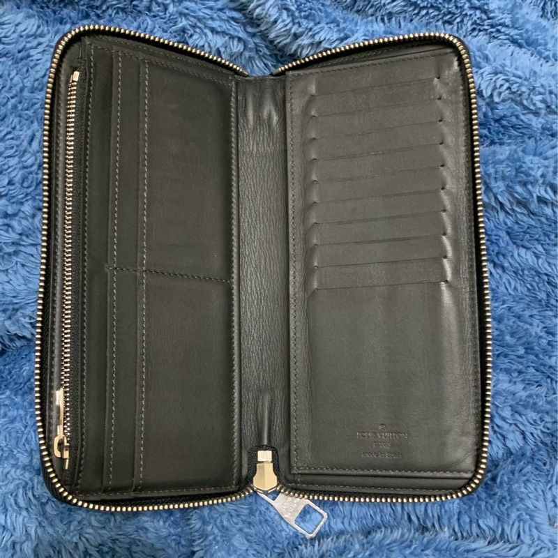 🔥近新美品 LV 路易威登 Louis Vuitton 藍黑棋盤格拉鍊14卡 長夾-1