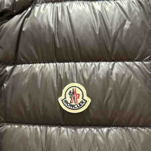 💎Han's house精品服飾💎MONCLER Gui 羽絨 背心  灰 可手水洗 現貨5 原價34000-2