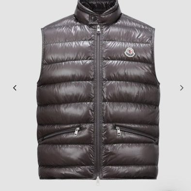 💎Han's house精品服飾💎MONCLER Gui 羽絨 背心  灰 可手水洗 現貨5 原價34000-3