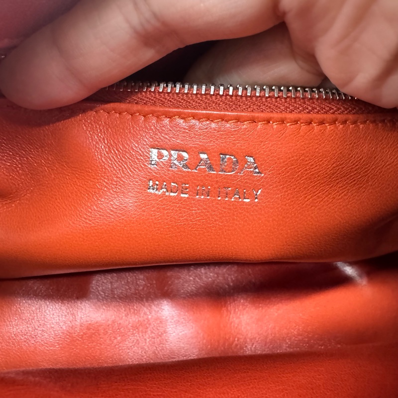 PRADA VITELLO DAINO 兔子鏈條肩背包-6