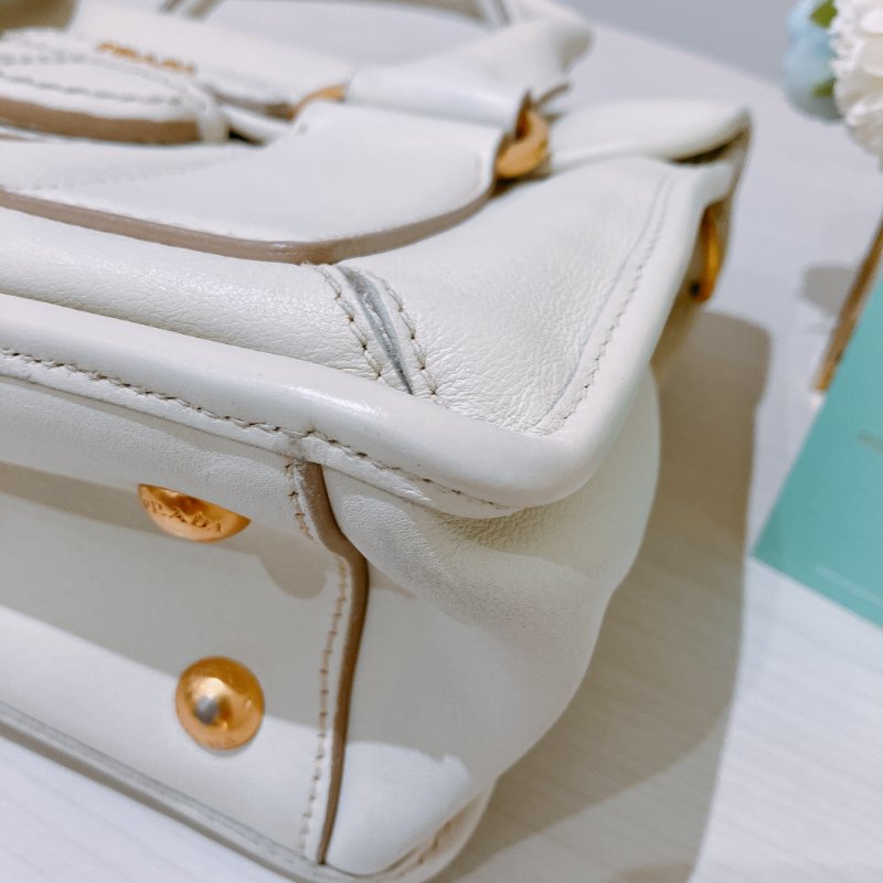 TK2060 Prada 普拉達兩用肩帶包包 Handbag Calfskin Cream White x GHW-6