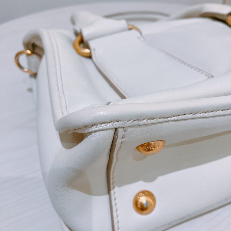 TK2060 Prada 普拉達兩用肩帶包包 Handbag Calfskin Cream White x GHW-8