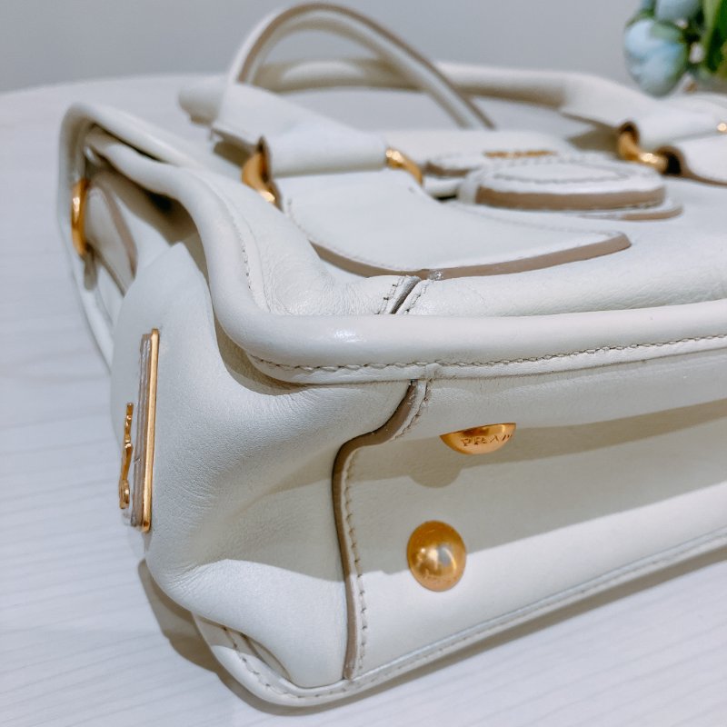 TK2060 Prada 普拉達兩用肩帶包包 Handbag Calfskin Cream White x GHW-23