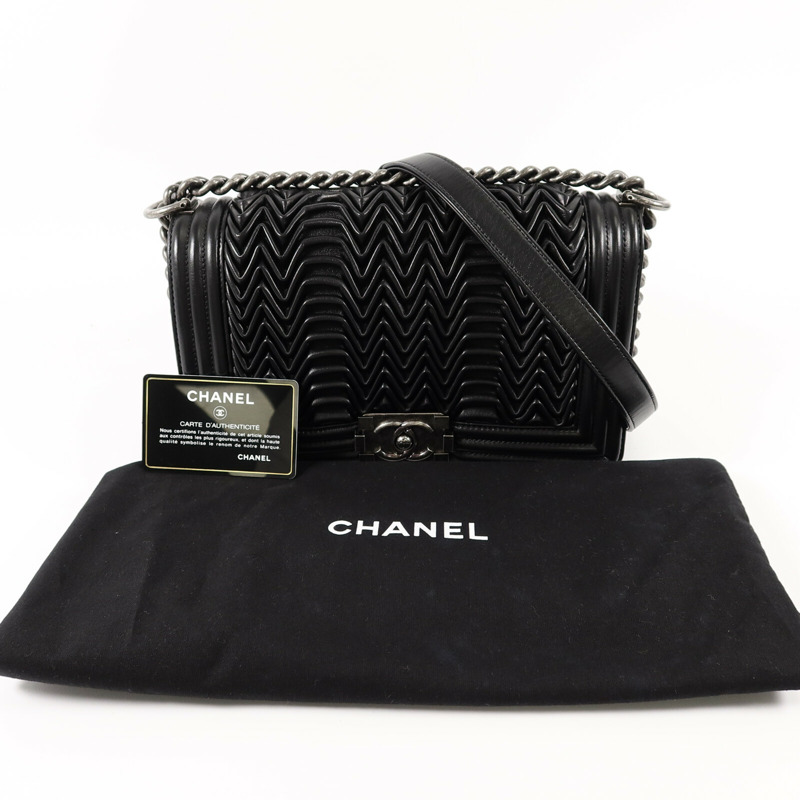 CHANEL 羊皮皮革Boy 25鏈帶肩背袋-16