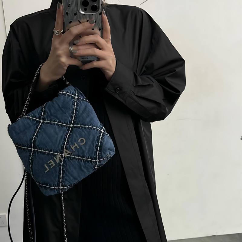 快看‼️牛仔控會失心瘋|Chanel 24P Mini 22Bag-0