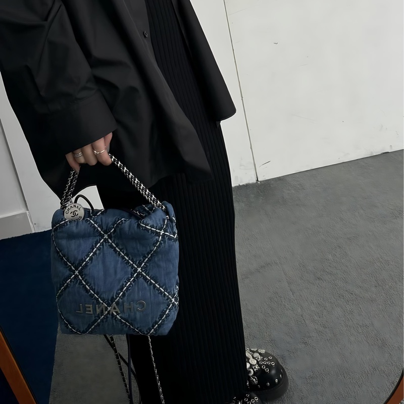 快看‼️牛仔控會失心瘋|Chanel 24P Mini 22Bag-1