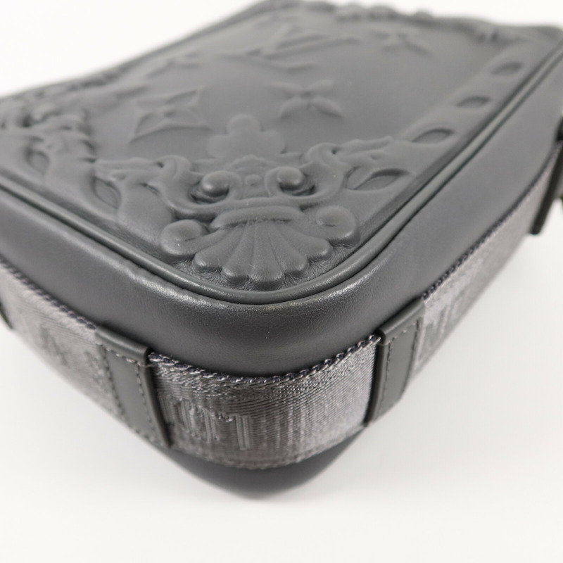 LOUIS VUITTON 牛皮皮革Cruiser Messenger肩背袋-10