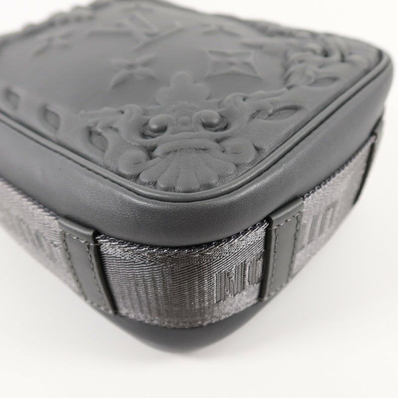 LOUIS VUITTON 牛皮皮革Cruiser Messenger肩背袋-11