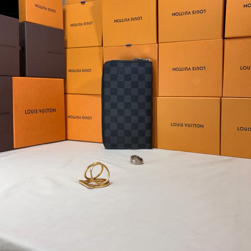 🔥近新美品 LV 路易威登 Louis Vuitton 黑棋盤格拉鏈 12卡大長夾-1