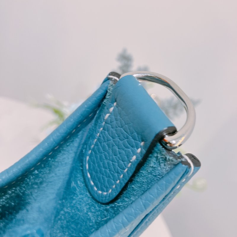 TK2061 Hermes 愛馬仕小號肩帶包包 Evelyne 29 TC Bleu Jean x PHW Stamp Square P-25