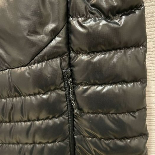 💎Han's house精品服飾💎moncler Valras 羽絨 背心 現貨1/2 原價22300-8