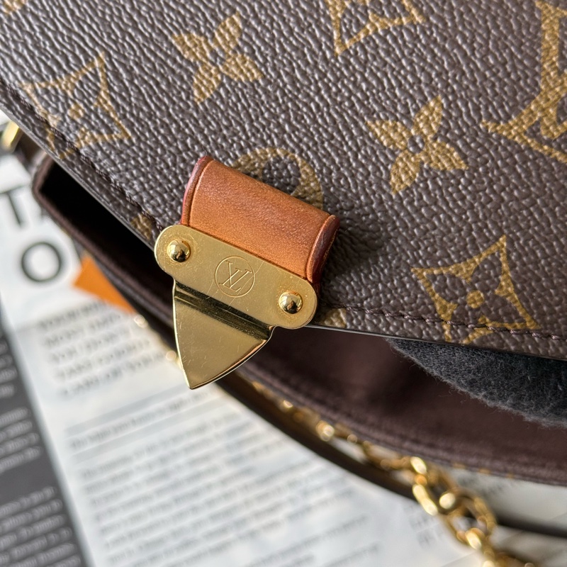 Pochette Metis East West 長型二用郵差包(棕色) M46279-6